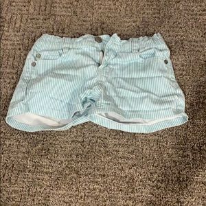 Jean like shorts, super stretchy, very cute
